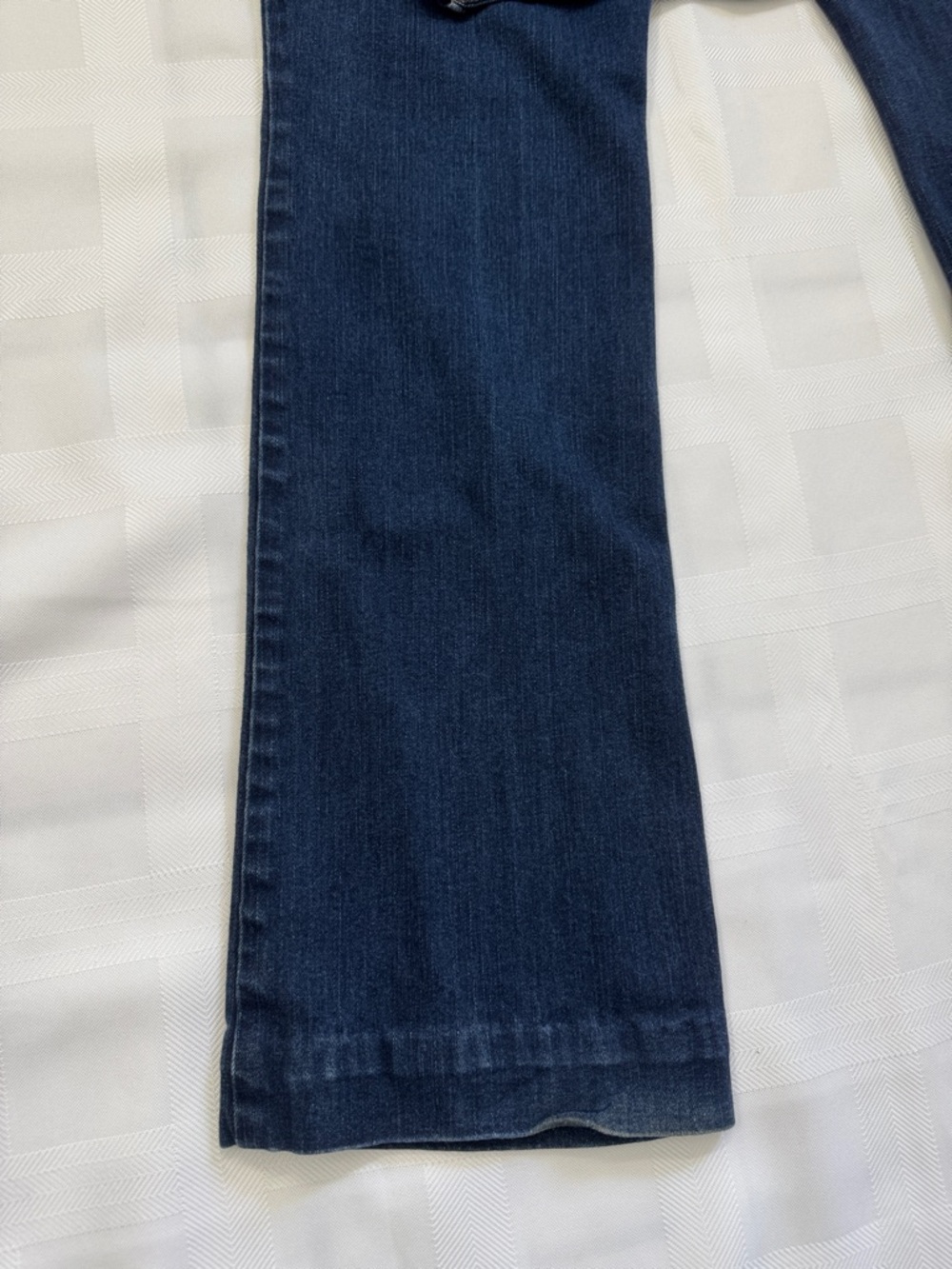 White House Black Market Indigo Boot Cut Jeans - Picture 16 of 16